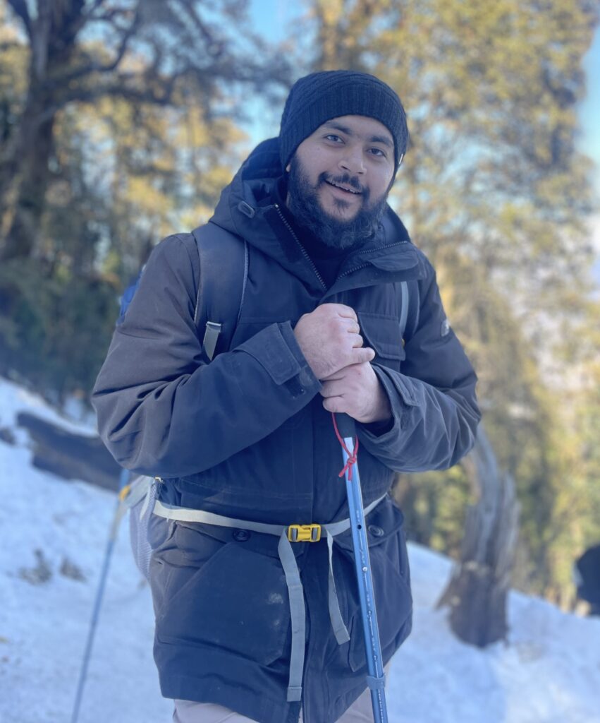 Roamphoria trekking in the Himalayas